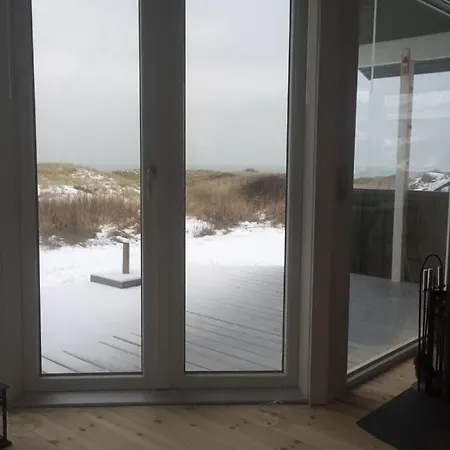 Breathtaking Seaview - Cosy Cabin Feriehus